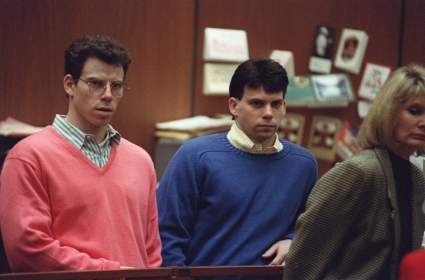 Los hermanos Menéndez esperan estar libres para Acción de Gracias