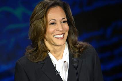 ¿Cuánto dinero tiene Kamala Harris?