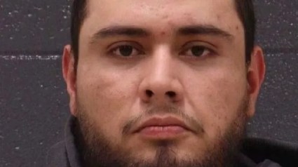 Hombre torturó y electrocutó a su exesposa tras acusarla de infiel