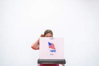 Elecciones 2024: ¿Cómo registrarse para votar en California?