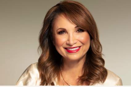 Margarita Arriaga habla sobre Latinas in Beauty- ENTREVISTA