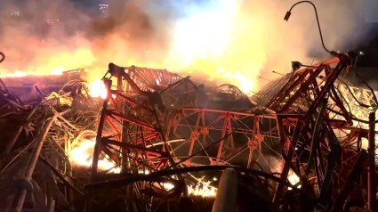 Helicóptero choca contra torre de radio en Texas [VIDEO]