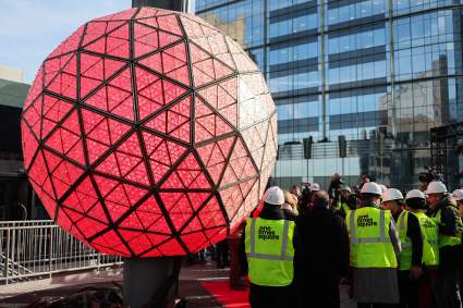 Año Nuevo 2025: ¿Cómo ver la bola caer en vivo desde Times Square?